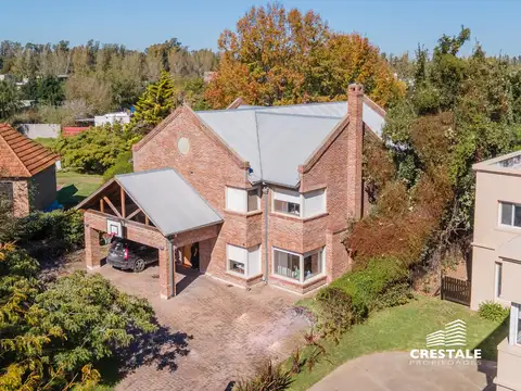 Venta Casa 4 dormitorios - Carlos Pellegrini, Fisherton, Rosario