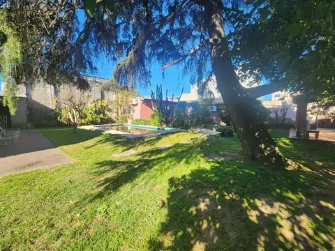 Casa 6 ambientes con 3 baños