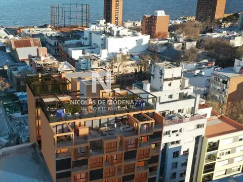 Apartamento de 1 Dormitorios al frente con cochera. Barrio Sur