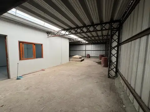 Galpón 600m2 a Refaccionar  - alquiler  Avellaneda