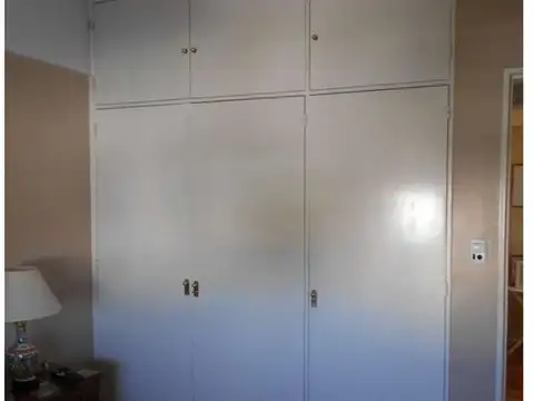 3 AMBIENTES IMPECABLES- 65 MTS. TOTALES-CONTRAFRENTE- BALCON-