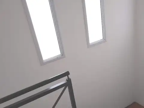 CASA RACIONALISTA A ESTRENAR - CON DETALLES DE CATEGORIA