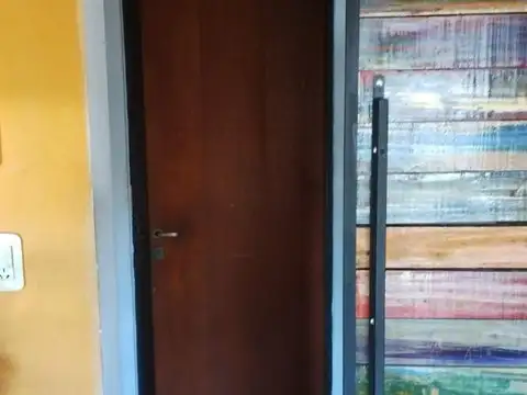 Casa centrica en venta + 3 deptos Merlo San Luis