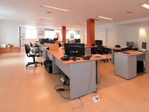 Oficina en Alquiler en San Nicolás, USD 2.900