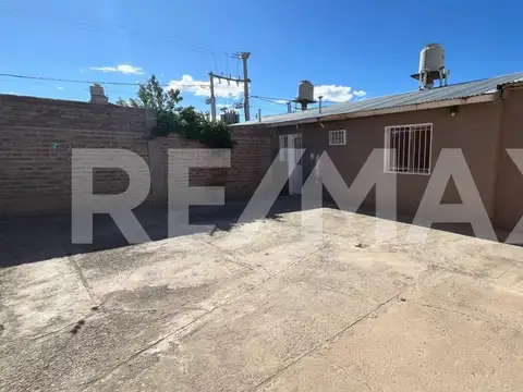 CASA CON PATIO 2 DORMITORIOS APTA CREDITO