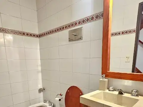 Depto Tipo Casa en Venta con 1 cocheras