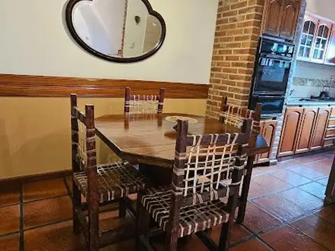 Depto Tipo Casa 4 ambientes con 3 baños