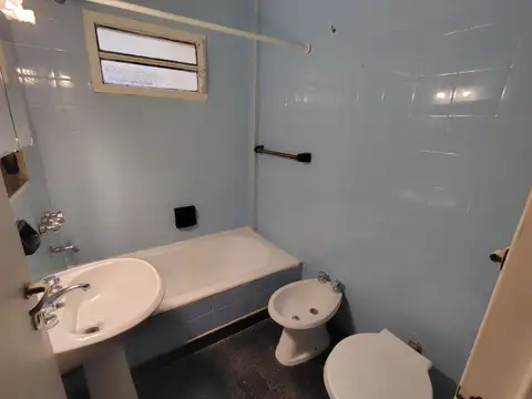 VENTA MONOAMBIENTE EN FLORES