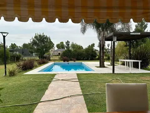 Casa en Venta en Campo Daromy, USD 230.000