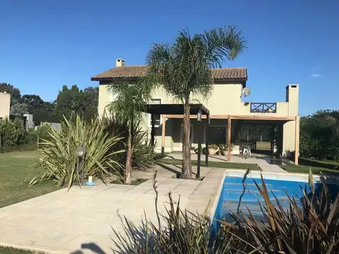 Venta de casa en Campo Daromy - 5 Amb con Piscina