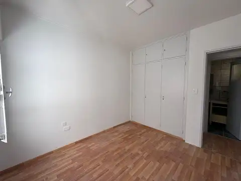 Departamento en Alquiler en Villa Devoto, $ 680.000