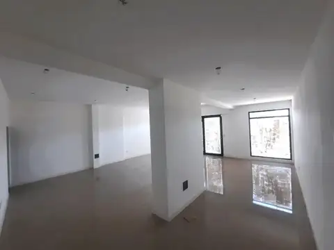 Local en Venta en Parque Patricios, USD 245.000