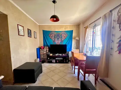 Aristóbulo del Valle 300