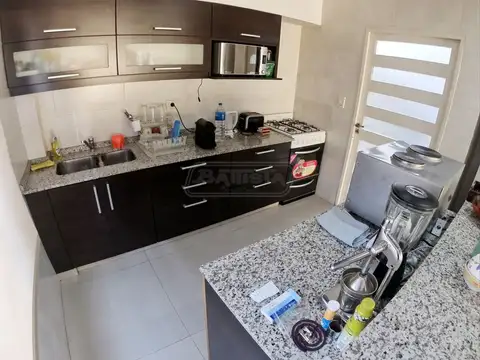 Depto Tipo Casa 4 ambientes con 2 baños