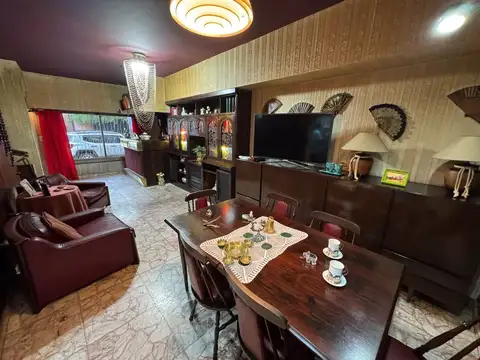 Depto Tipo Casa en Venta de 4 ambientes