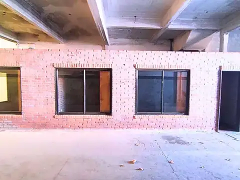 VENTA GALPON CON DEPENDENCIA VICENTE LOPEZ