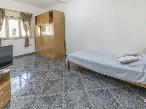 Depto Tipo Casa en Venta 82 años