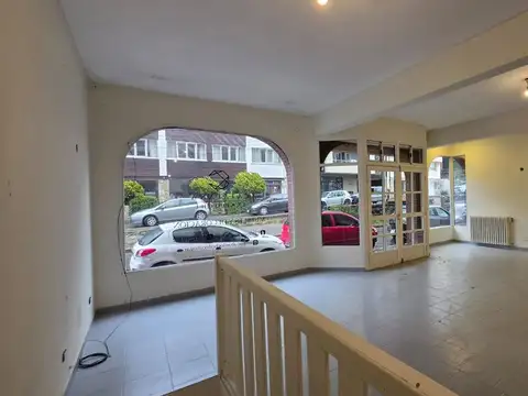 Local sobre calle Mitre, Bariloche