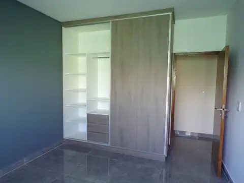 Venta casa en B° Las Retamas Maipú