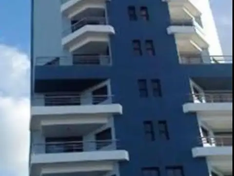 Av. Pres. Juan Domingo Perón al 2000