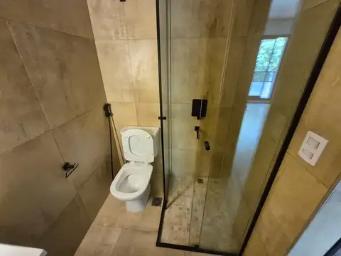 Oficina 2 ambientes con 1 baño