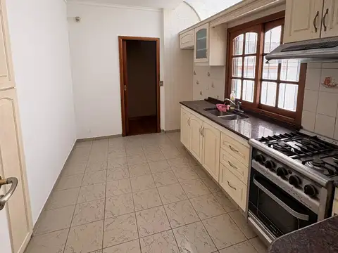 Departamento en Alquiler de 4 ambientes