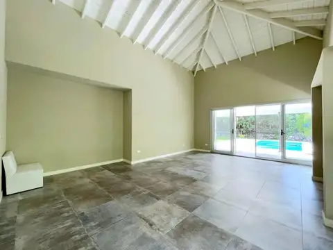 Casa 3 ambientes con 2 baños