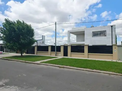 Venta | Casa | 3 Dormitorios | Granadero Baigorria | Barrio Lomas de Alicia