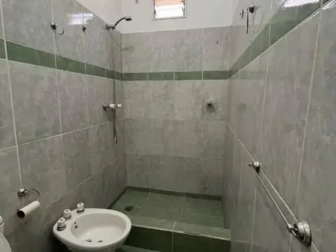 Pedriel 1300, Piso PB