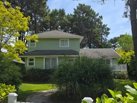 Casa en Venta en Carilo, USD 382.000