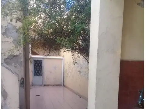 Casa 7 ambientes con 4 baños