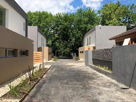 Casa en Venta con 1 cochera