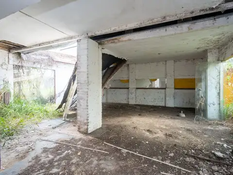 Avenida Almirante Brown 7400