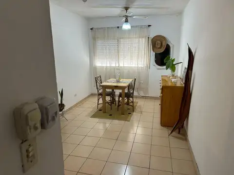 Venta Hermoso Dto 2 Dorm en B° Iguazu Ideal inversion 