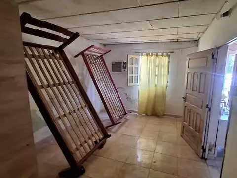 Casa 4 ambientes con 1 baño