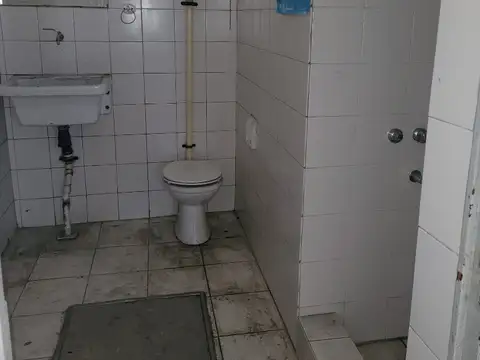Galpon en Alquiler 30  mts Fondo