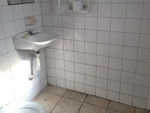 Galpon en Alquiler 10  mts Frente