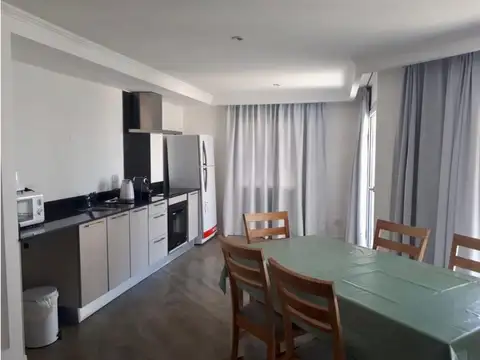 Aristobulo Del Valle 2500