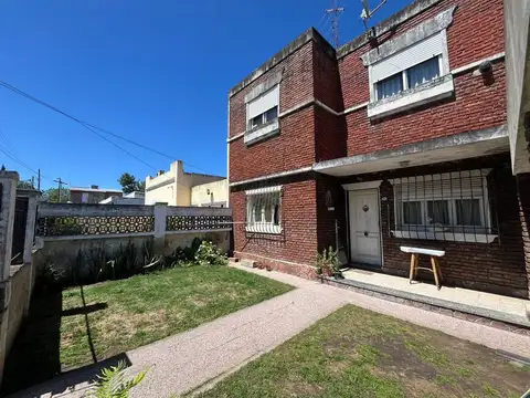 VENTA CASA LOTE PROPIO MULTIFAMILIAR MERLO