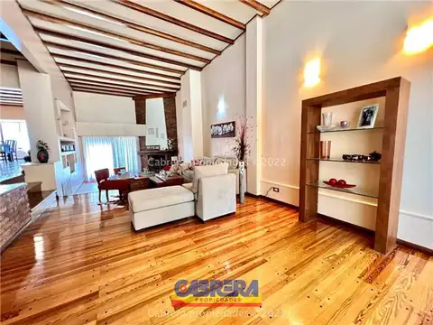 Casa en Venta de 4 dormitorios