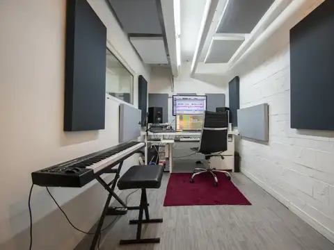 VENTA de LOCAL con SOTANO Talcahuano: Ubicación Estratégica y Alto Tránsito, la calle de la MUSICA