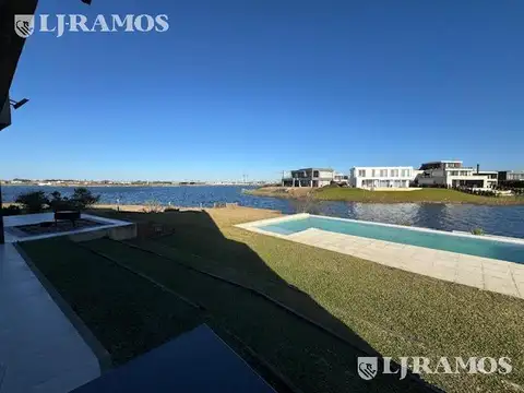 Casa con excelente diseño en Barrio Marinas Puertos del Lago