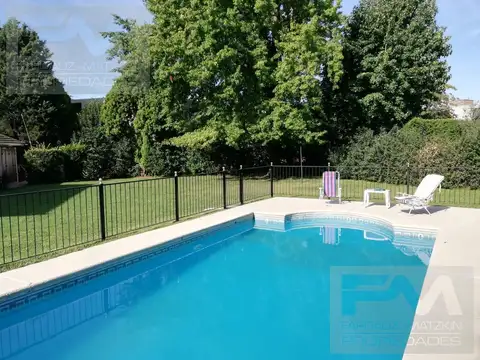 Casa 7 ambientes con 5 baños