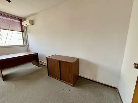 Oficina en Venta en San Nicolás, USD 140.000