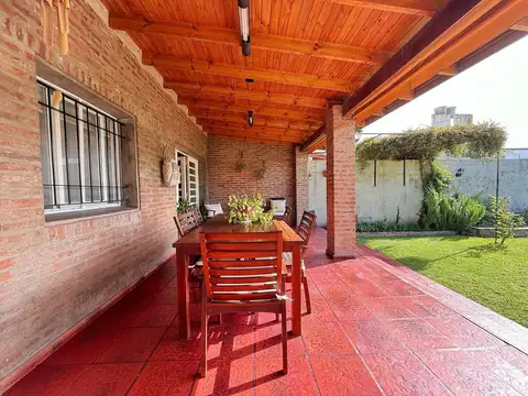 Casa en Venta en Villa Elvira, USD 240.000