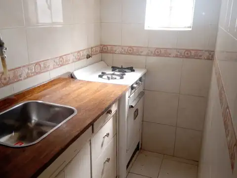 DEPARTAMENTO DE 1 AMB - ZONA CENTRO - CERCA UNIVERSIDADES - SUBTE Y METROBUS