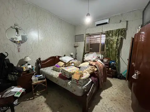 Casa 6 ambientes con 2 baños