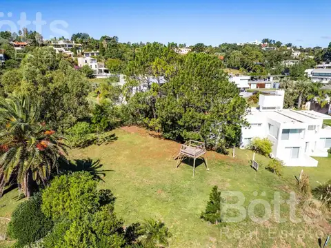 Terreno en Venta 35  mts Fondo