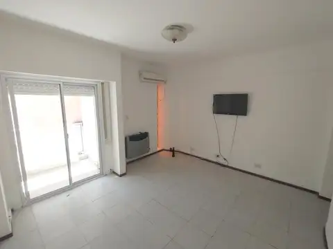 ALQUILER DEPTO. 2 AMB. CONTRAFRENTE - LUMINOSO -1 PISO - BALCON - BELGRANO R .