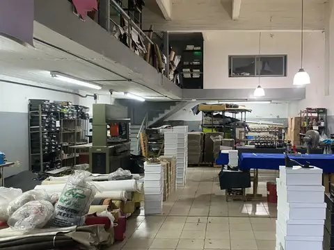 Galpon en Venta en Lomas Del Mirador, USD 500.000